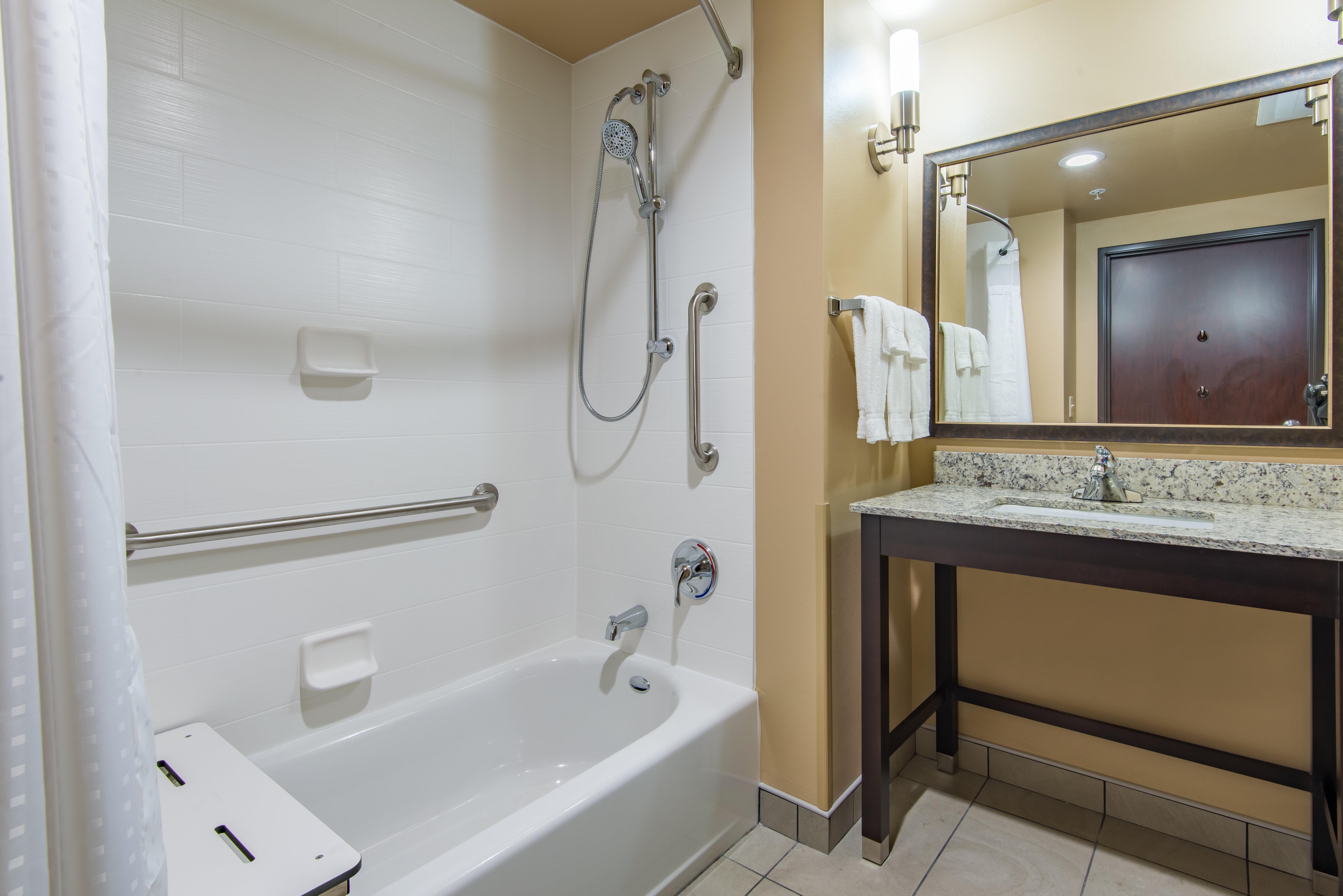 Holiday Inn Salina By Ihg Exterior foto