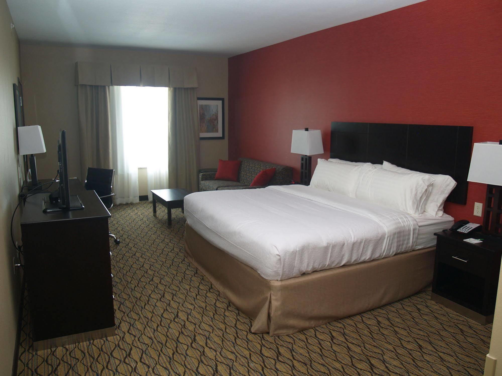 Holiday Inn Salina By Ihg Exterior foto